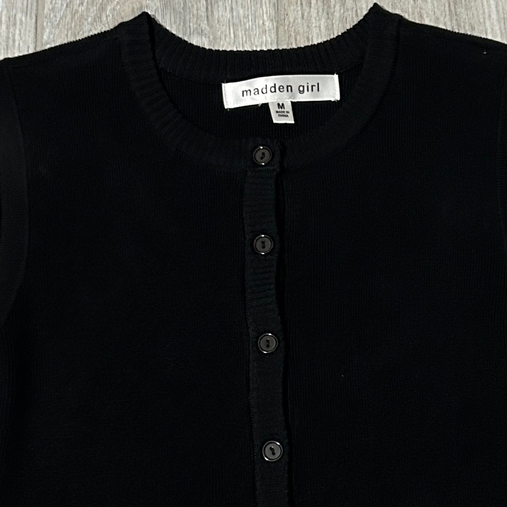 LIKE NEW! women's Madden Girl Black Knit Sweater Vest - MEDIUM - Picture 6 of 7
